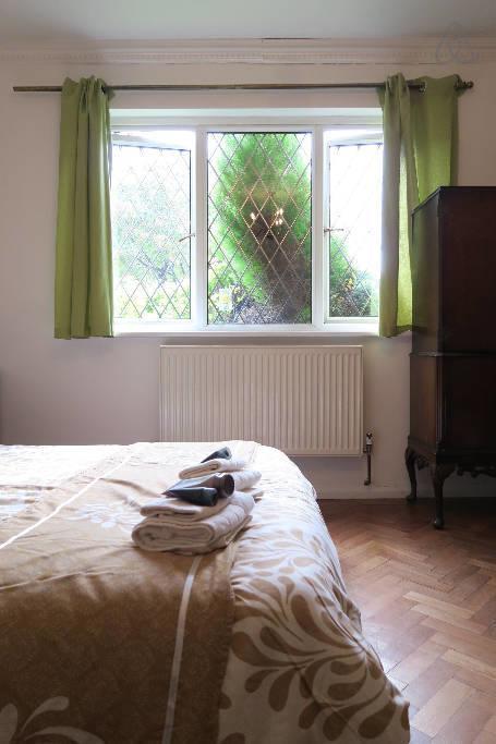 Oyo Guest House Ellipse Whetstone Номер фото